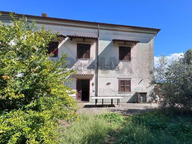 Casa in vendita a Ponticelli, Avellino