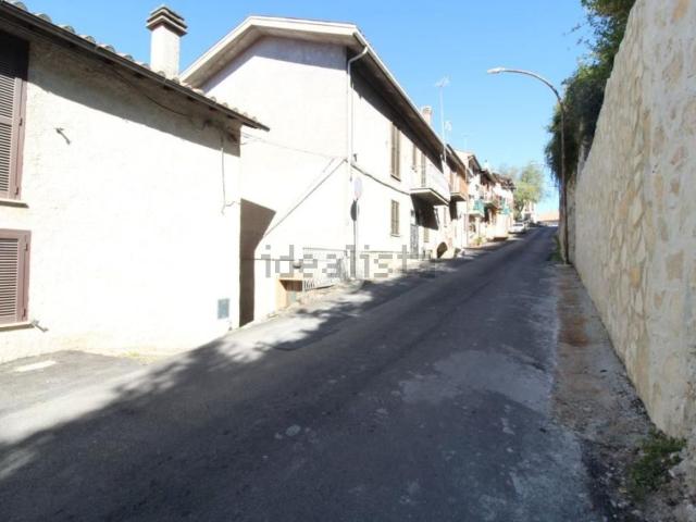 Casa in vendita a Montenero Sabino, Lazio