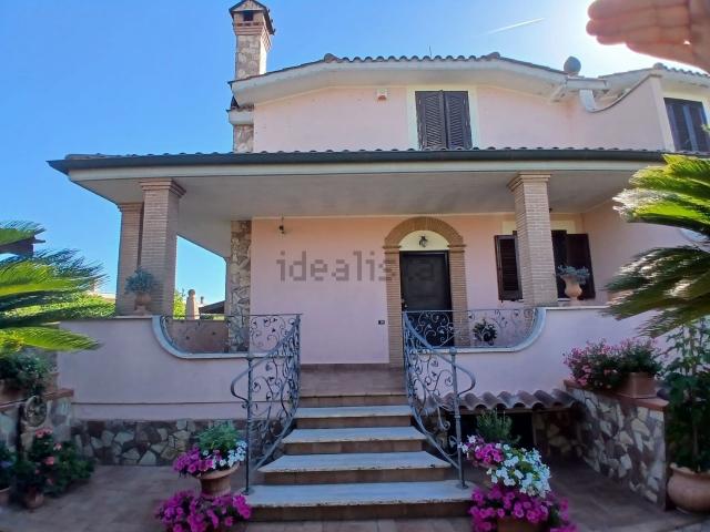 Casa in vendita a Roma Capitale, Lazio