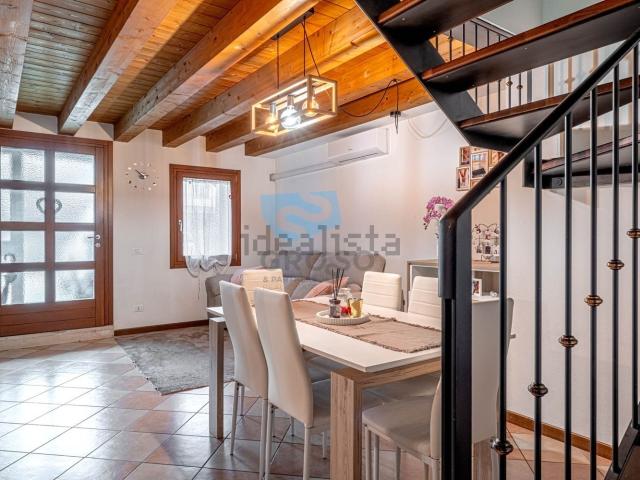 Casa in vendita a Villorba, Lancenigo