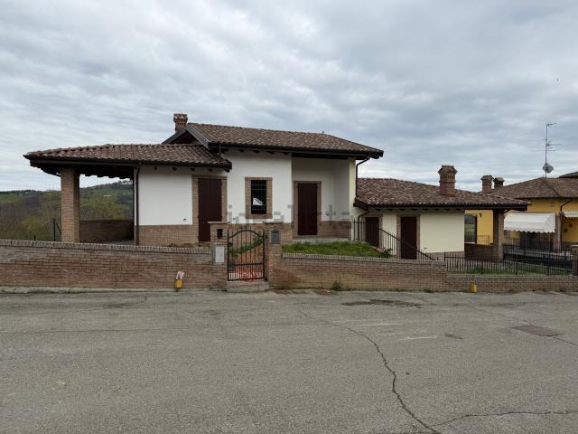 Casa in vendita a Unione dei comuni del Frignano, Serramazzoni