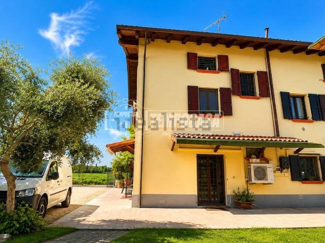 Casa in vendita a Unione Terre d'Acqua, Crevalcore