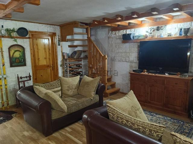 Casa in vendita a Castione Della Presolana, Lombardia