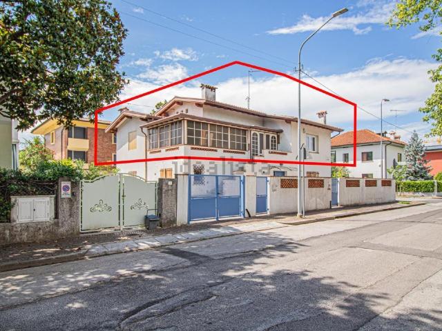 Casa in vendita a Paderno, Reana Del Roiale