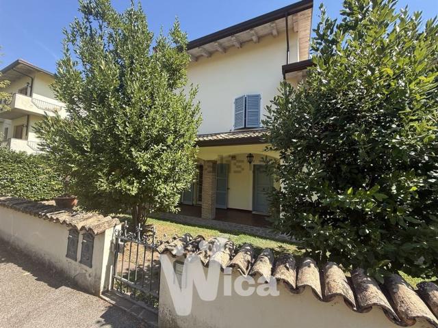 Casa in vendita a Macerone, Cesena