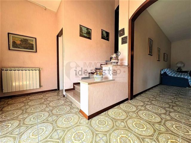 Casa in vendita a Dogana, Luni