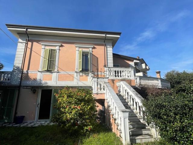 Casa in vendita a La Prada, Carrara
