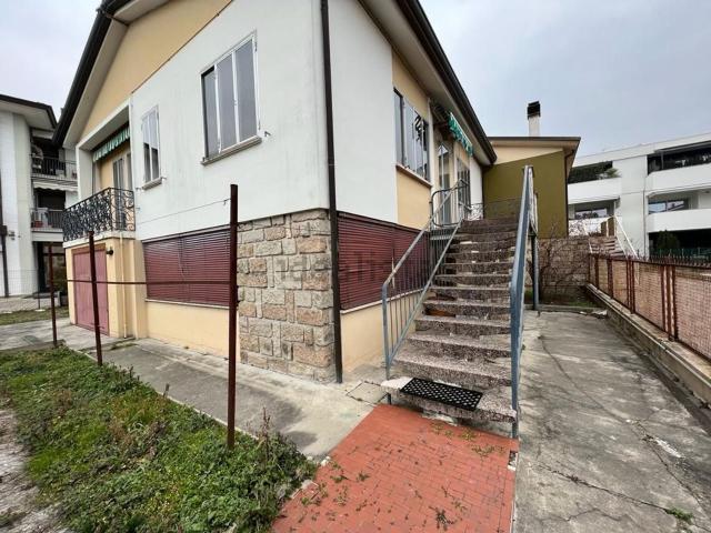 Casa in vendita a Abano Terme Bagni, Veneto