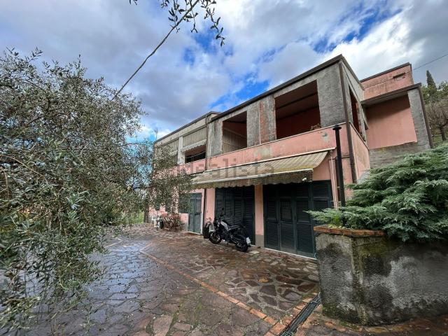 Casa in vendita a Bradia, Sarzana