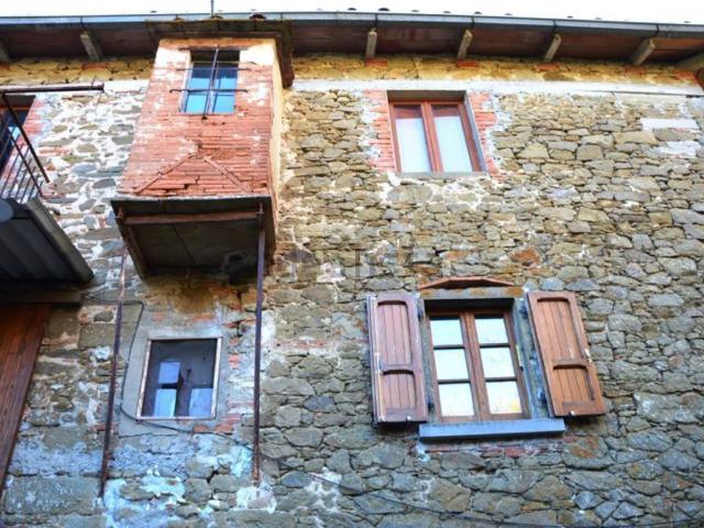 Casa in vendita a Palazzo del Pero, Palazzo Del Pero