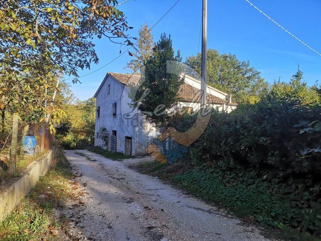 Casa in vendita a Marche, Macerata