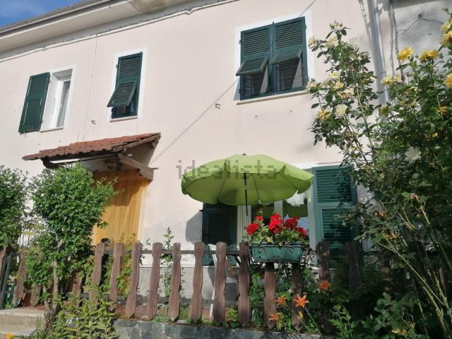 Casa in vendita a Dego, Liguria