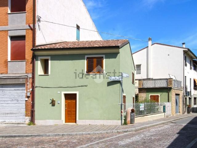 Casa in vendita a Corva, Marche