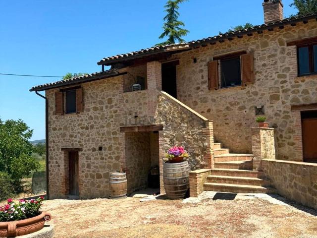Casa in vendita a Collepepe, Collazzone