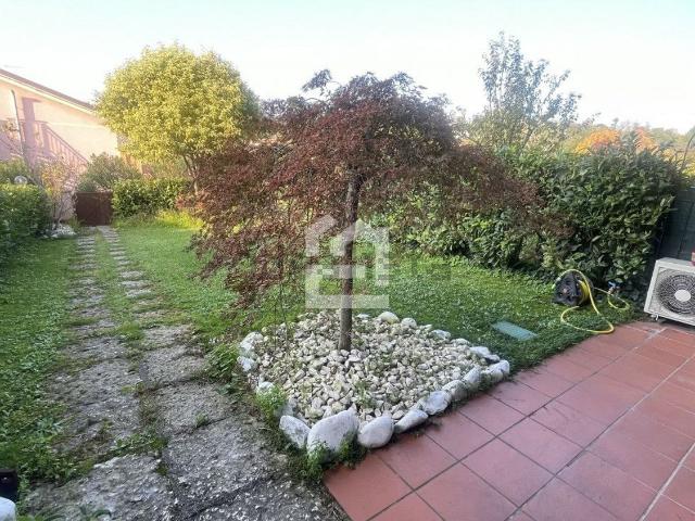 Casa in vendita a Vicina, Desenzano Del Garda