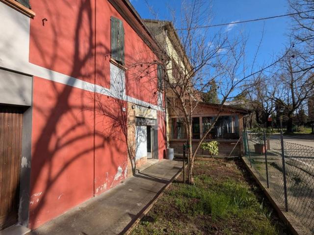Casa in vendita a Ravenna, Reggio Emilia