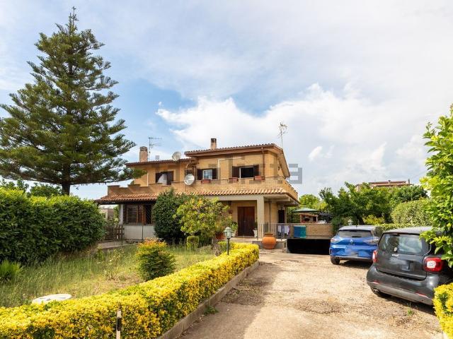 Casa in vendita a Fontana di Papa, Roma Capitale