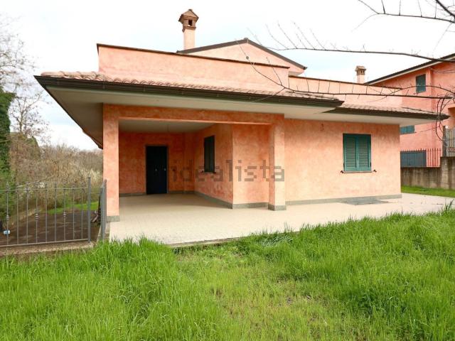 Casa in vendita a Viterbo, Lazio