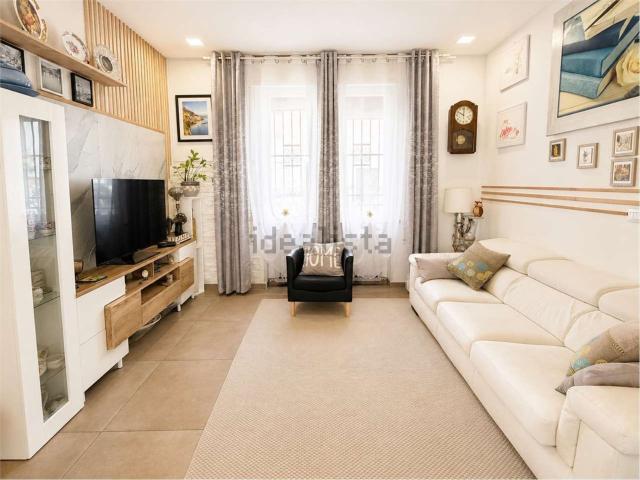Casa in vendita a Ferrara, Reggio Emilia