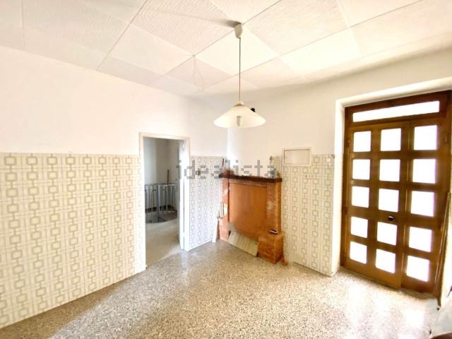 Casa in vendita a Centro storico, Fossombrone