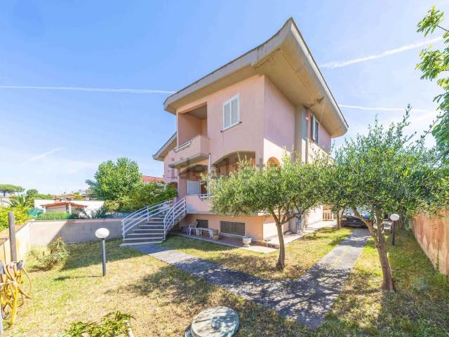 Casa in vendita a Lido di Marechiaro, Roma Capitale