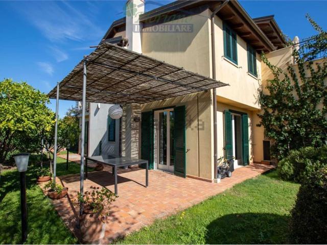 Casa in vendita a Capalbio, Toscana