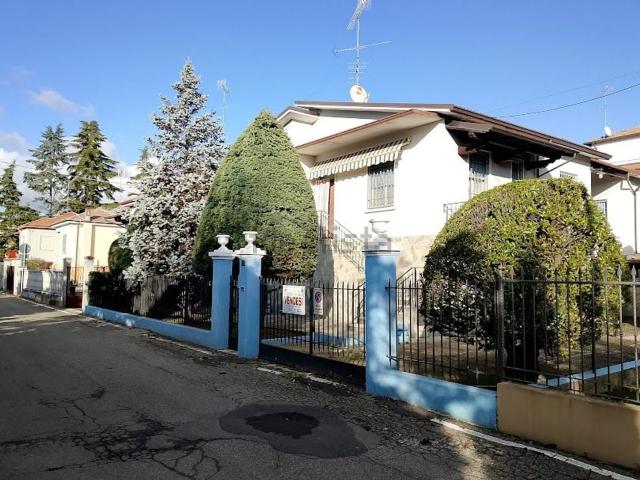 Casa in vendita a Casteggio, Lombardia