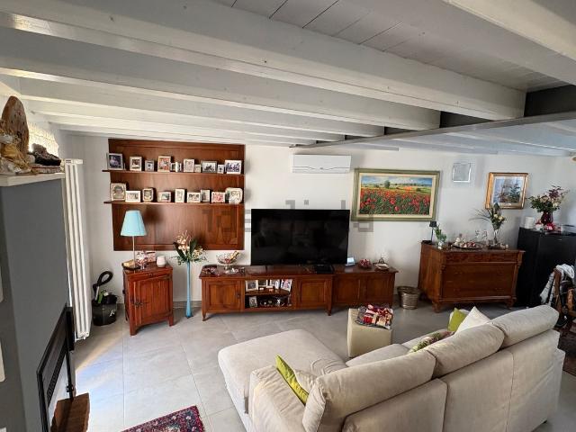 Casa in vendita a Legnago, Veneto