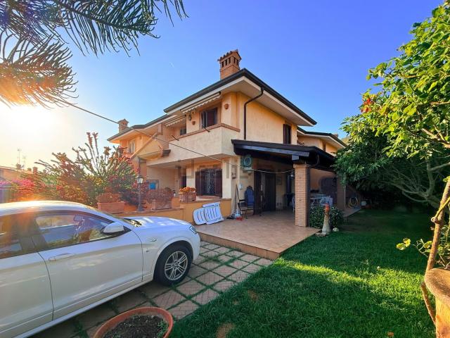 Casa in vendita a Sperlonga, Lazio
