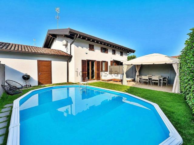 Casa in vendita a Oneda, Sesto Calende