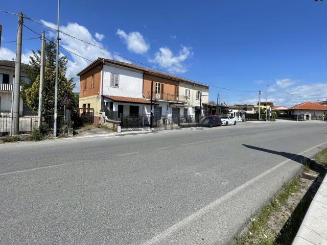 Casa in vendita a Ceccano, Lazio