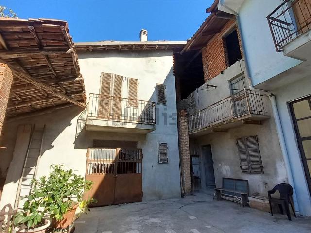 Casa in vendita a Berzano di San Pietro, Asti
