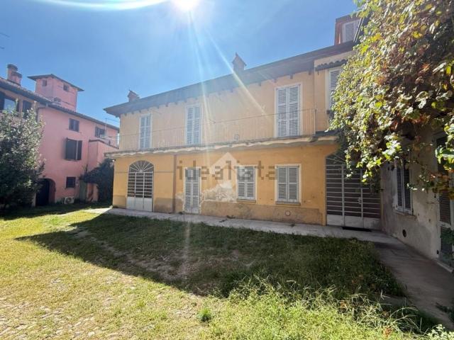 Casa in vendita a Calco Superiore, Calco