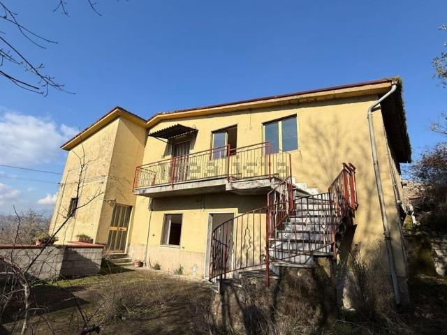 Casa in vendita a Merici, San Leucio del Sannio