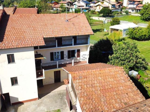 Casa in vendita a Revislate, Novara