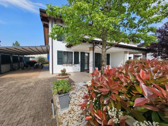 Casa in vendita a Val d’Enza, Re