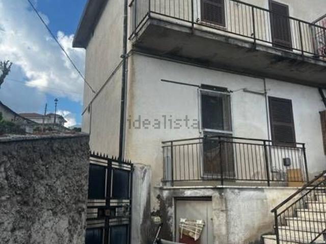 Casa in vendita a Magliano De' Marsi, Abruzzo
