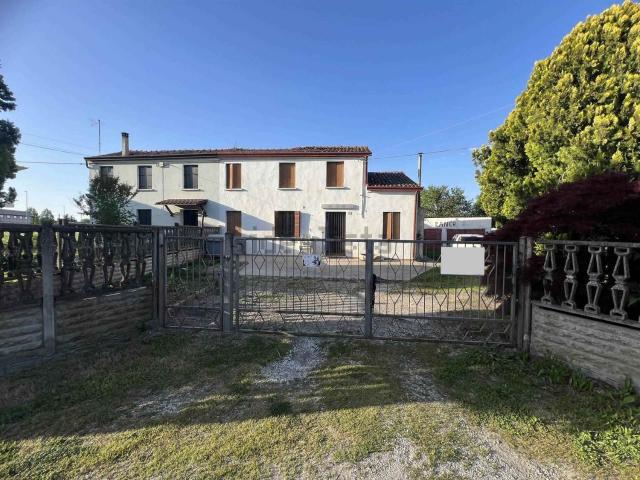 Casa in vendita a Tribano, Veneto