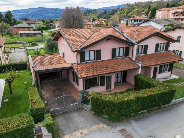 Casa in vendita a Unione dei comuni del Medio Verbano, Monvalle
