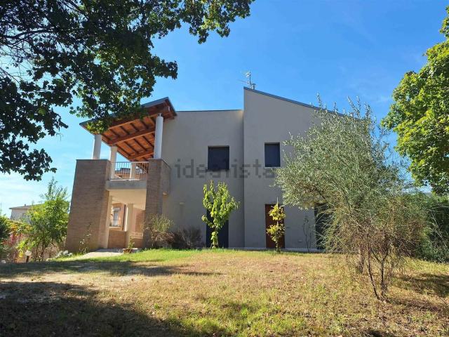 Casa in vendita a Marche, Macerata