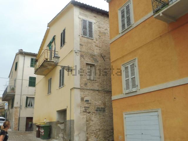 Casa in vendita a Marche, Macerata