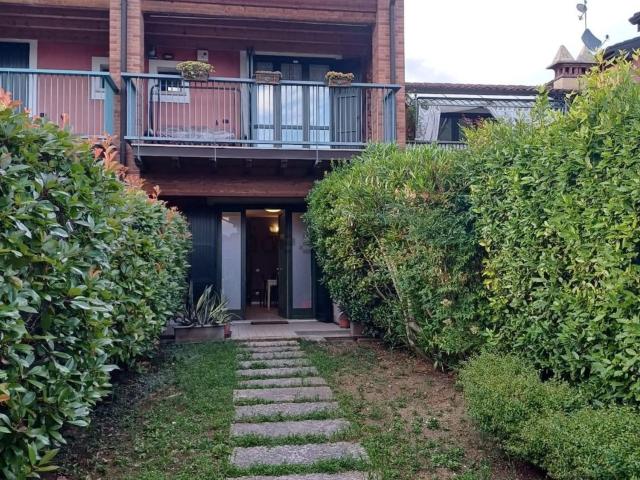Casa in vendita a Lonato, Lombardia