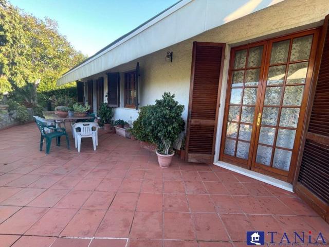 Casa in vendita a Carrara, Toscana