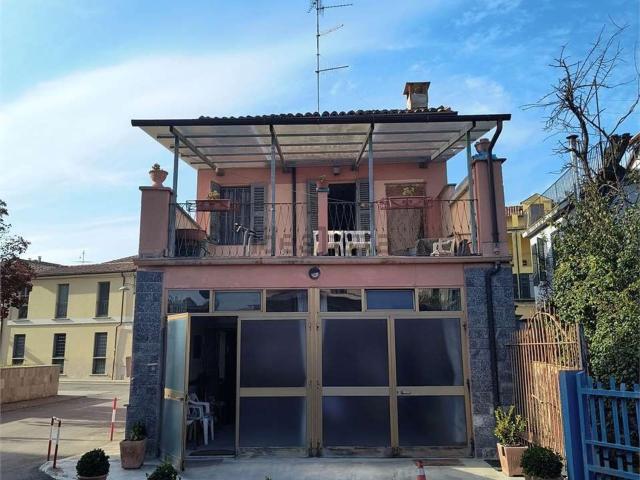 Casa in vendita a Piemonte, Asti