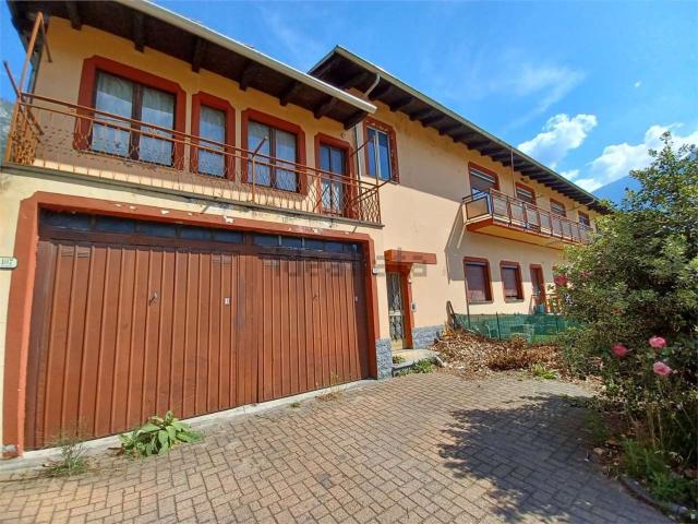 Casa in vendita a Donnas, Aosta