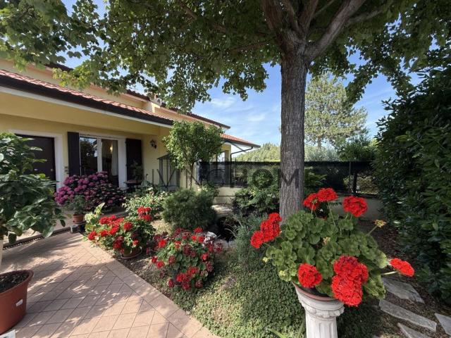 Casa in vendita a Roncofreddo, Reggio Emilia