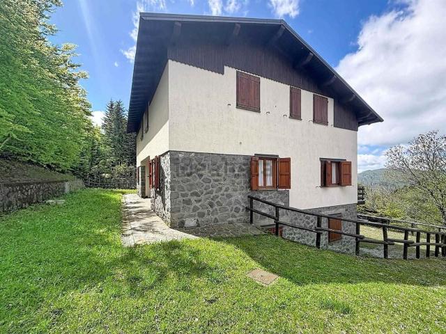 Casa in vendita a Abetone Cutigliano, Doganaccia