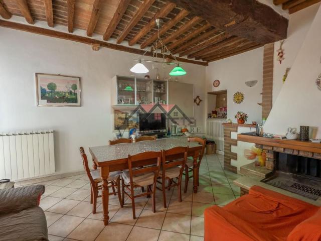 Casa in vendita a Volterra, Toscana
