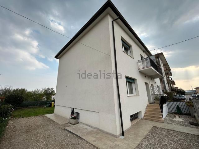 Casa in vendita a Vittorio Veneto, Veneto