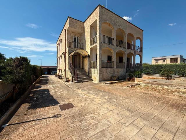 Casa in vendita a Statte, Taranto